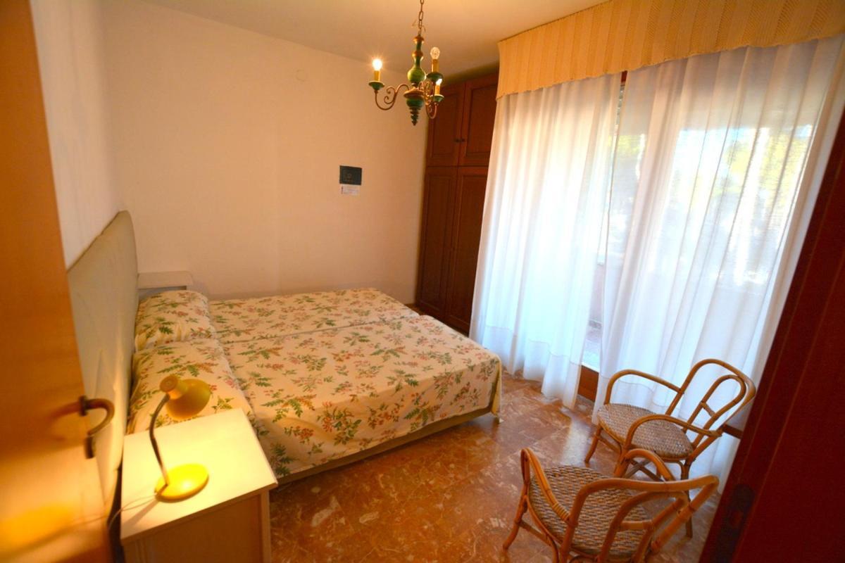 Lignano Exclusive With Pool Apartment Lignano Sabbiadoro Exterior photo